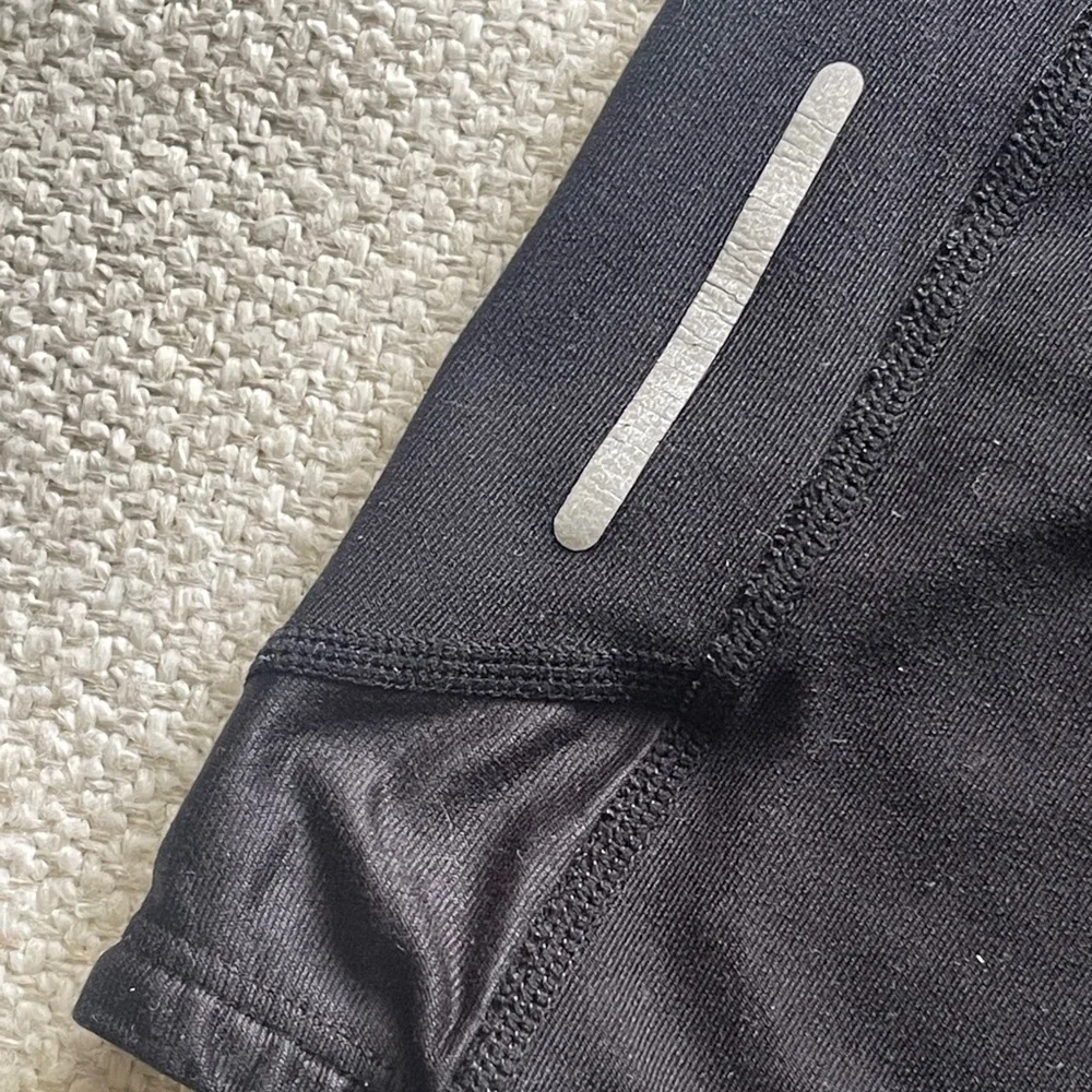 Nike Dri-Fit Black Biker Shorts - Picture 3 of 8